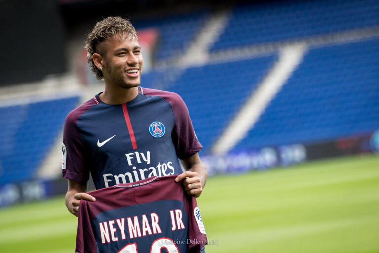 Le transfert le plus cher de l&rsquo;histoire !