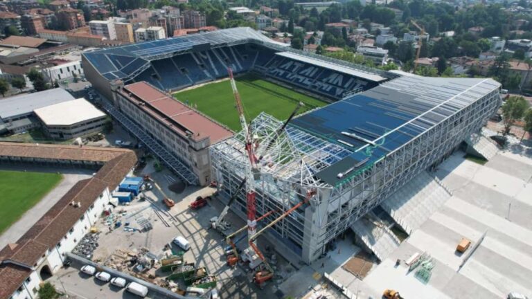 L&rsquo;inauguration d&rsquo;un nouveau stade en Italie